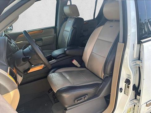 Used 2013 Nissan Armada Platinum w/ Platinum Reserve Pkg RWD image 24