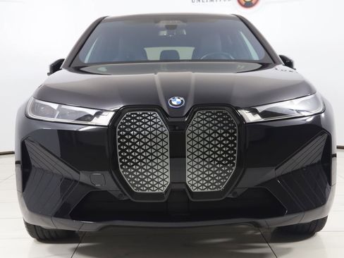 Used 2023 BMW iX xDrive50 w/ Sport Package AWD/4WD image 59