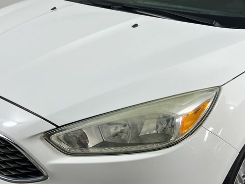 Used 2015 Ford Focus SE image 11