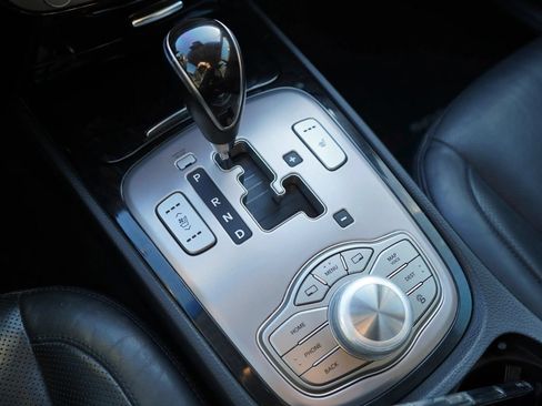Used 2013 Hyundai Genesis 5.0 R-Spec RWD image 13