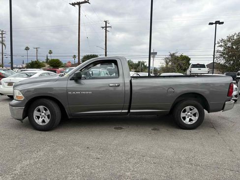 Used 2011 RAM 1500 Classic SLT image 2