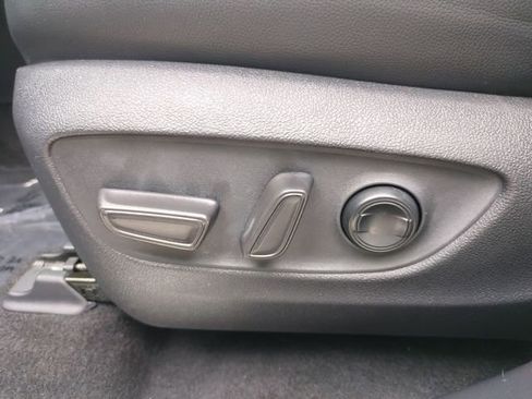 Used 2022 Toyota Highlander Platinum AWD/4WD image 14