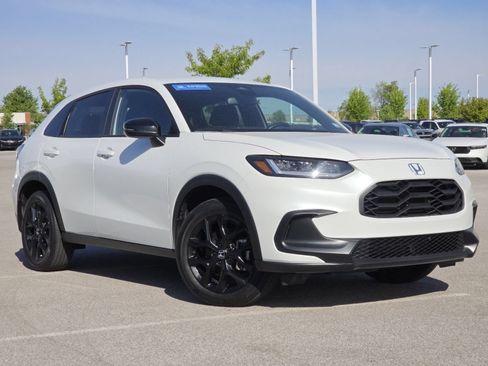 Certified 2023 Honda HR-V Sport image 2