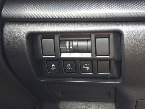 Used 2023 Subaru Crosstrek 2.0i Premium image 25