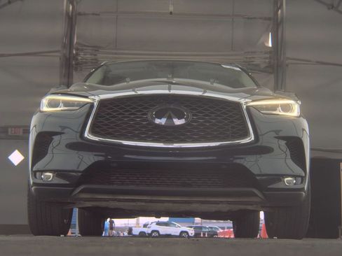 Used 2019 INFINITI QX50 Essential w/ Proactive Package image 3