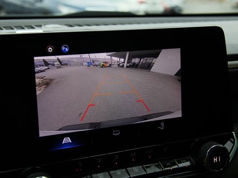 Certified 2024 Chevrolet Colorado ZR2 w/ Safety Package image 17