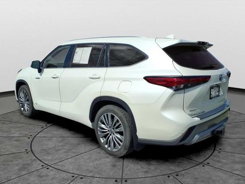 Used 2021 Toyota Highlander Platinum AWD/4WD image 6