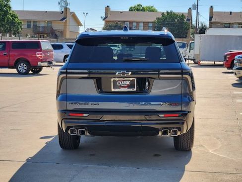 Used 2026 Chevrolet Traverse RS w/ LPO, Floor Liner Package AWD/4WD image 11