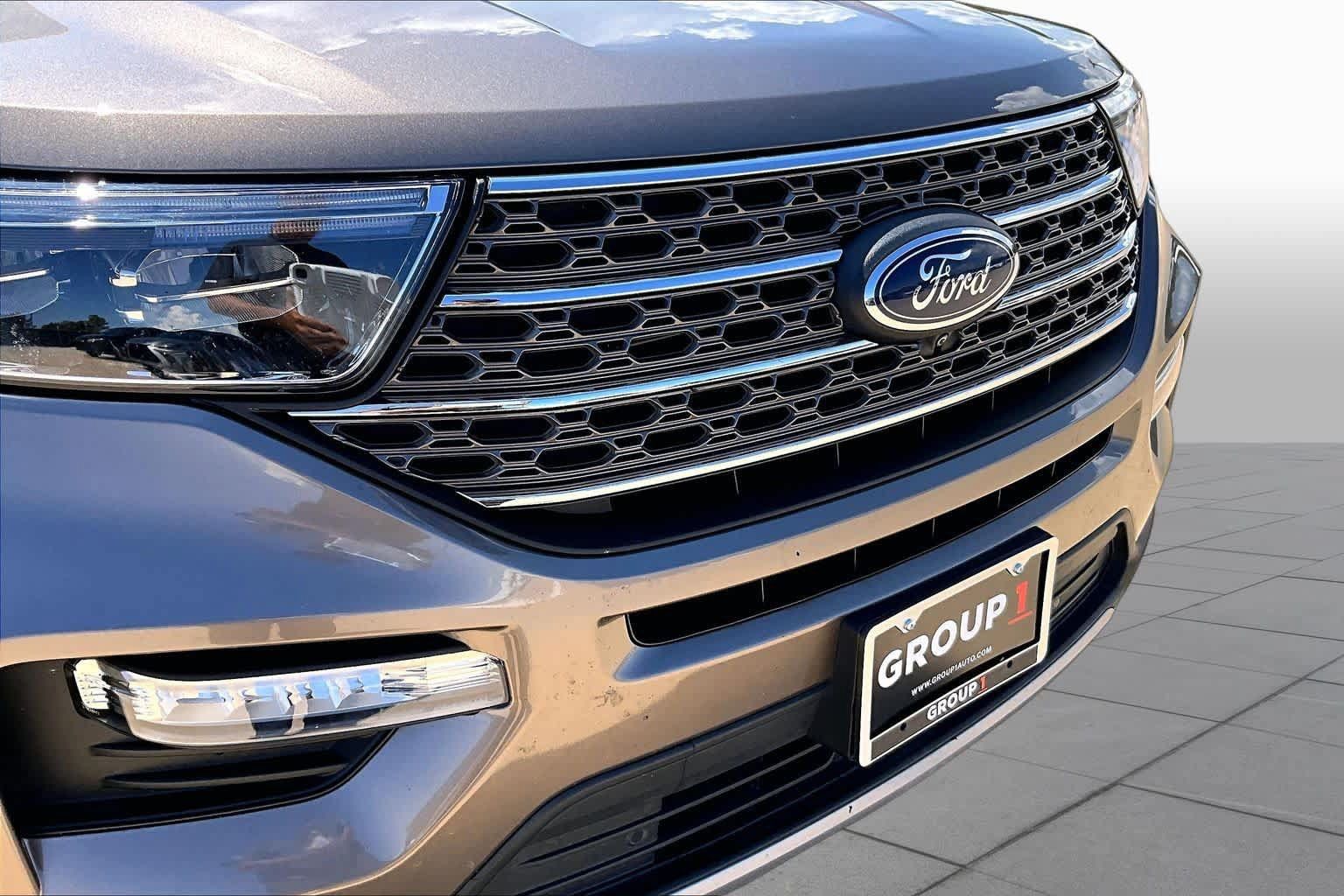 Used 2021 Ford Explorer King Ranch w/ Premium Technology Package AWD/4WD image 29