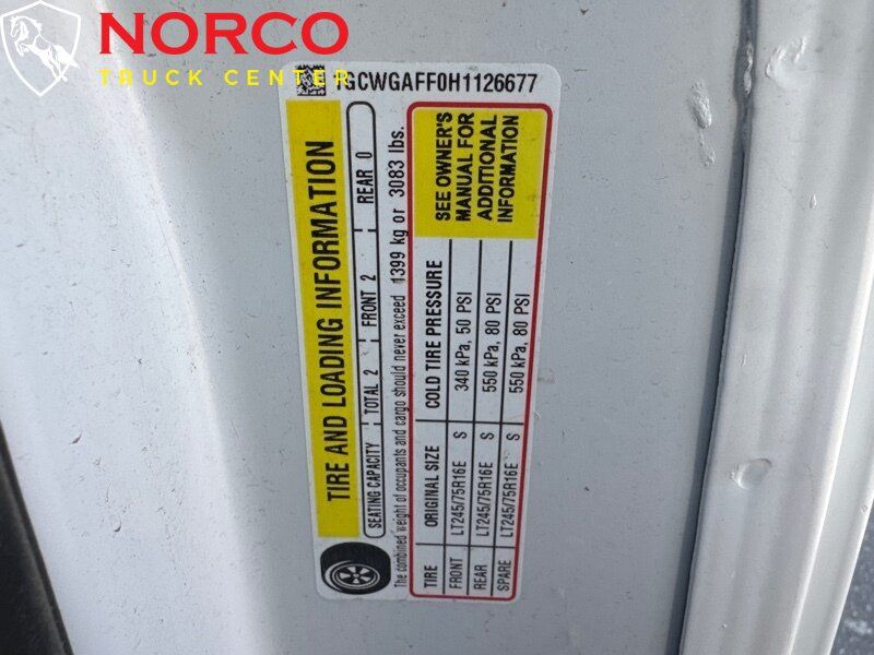 Used 2017 Chevrolet Express 2500 RWD image 22
