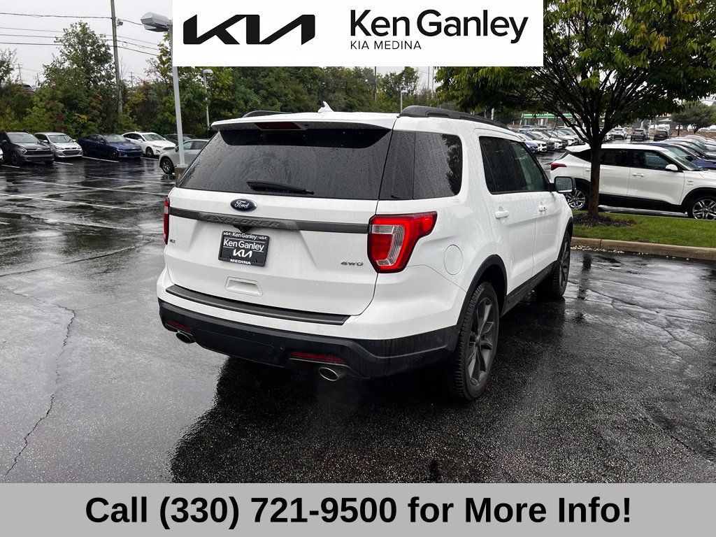 Used 2018 Ford Explorer XLT w/ Equipment Group 202A AWD/4WD image 5