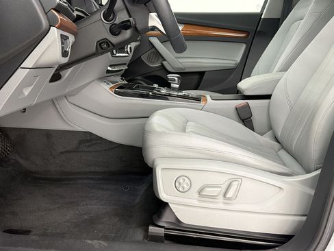 Used 2023 Audi Q5 2.0T Premium Plus AWD/4WD image 5