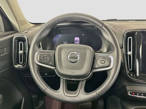 Used 2023 Volvo XC40 B5 Ultimate w/ Protection Package Premier AWD/4WD image 18