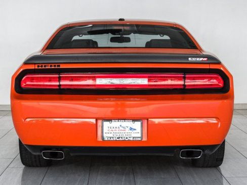 Used 2009 Dodge Challenger SRT8 w/ SRT Option Group II RWD image 7