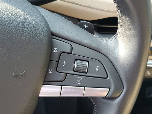 Certified 2024 Cadillac XT4 Luxury w/ Cold Weather Package AWD/4WD image 19