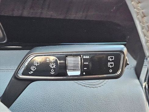 Used 2019 Lincoln Navigator Select RWD image 24