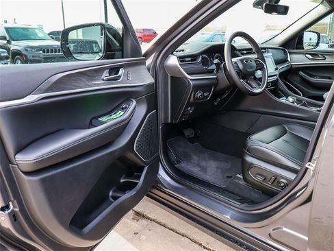 New 2026 Jeep Grand Cherokee Limited image 30