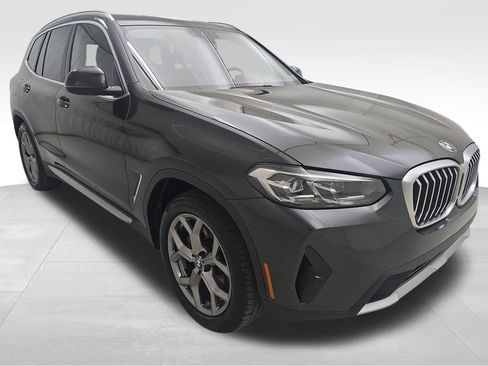 Used 2023 BMW X3 xDrive30i w/ Premium Package AWD/4WD image 2