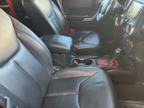 Used 2017 Jeep Wrangler Unlimited Rubicon image 18