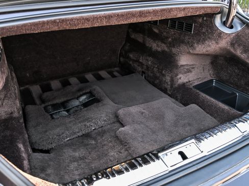 Used 2016 Rolls-Royce Wraith RWD image 14