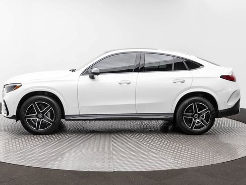 Used 2026 Mercedes-Benz GLC 300 4MATIC image 3