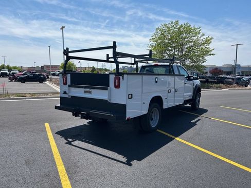 New 2025 Ford F550 4x4 Regular Cab Super Duty image 6