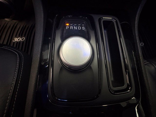 Used 2019 Chrysler 300 S AWD/4WD image 40