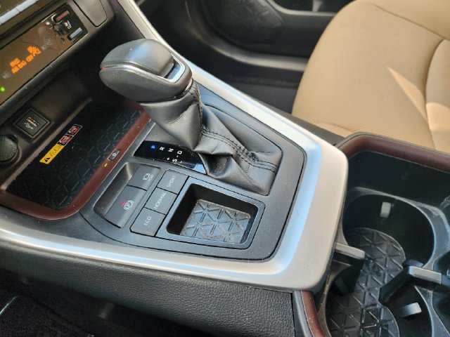 Certified 2023 Toyota RAV4 Limited FWD image 19