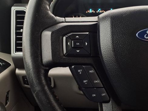 Used 2018 Ford F150 XLT w/ Equipment Group 302A Luxury image 18