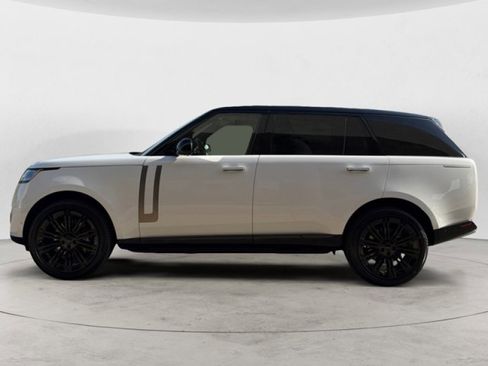 New 2026 Land Rover Range Rover Long Wheelbase SE AWD/4WD image 7