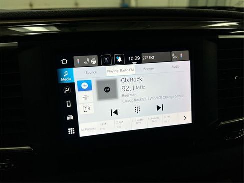 Used 2024 Chrysler Voyager LX image 13