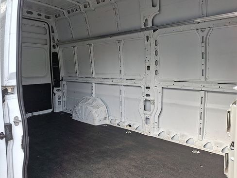 Used 2025 RAM ProMaster 3500 FWD image 10