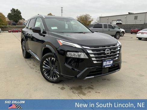 New 2026 Nissan Rogue Platinum w/ Platinum Premium Package image 2