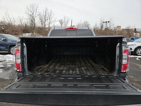 Used 2022 GMC Canyon Elevation w/ Elevation Premium Package image 28