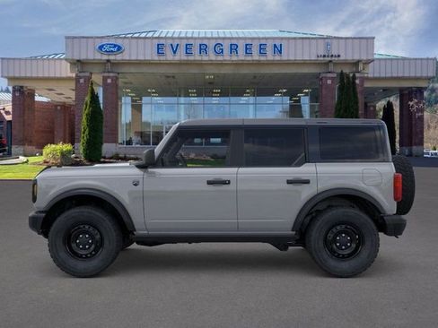 New 2026 Ford Bronco Big Bend w/ Black Diamond Package image 3