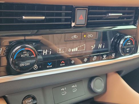 New 2026 Nissan Rogue Platinum image 30