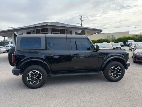Used 2022 Ford Bronco Outer Banks image 6