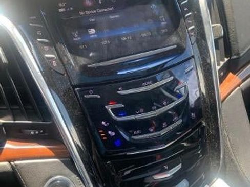Used 2018 Cadillac Escalade ESV Premium Luxury w/ LPO, Radiant Package AWD/4WD image 7