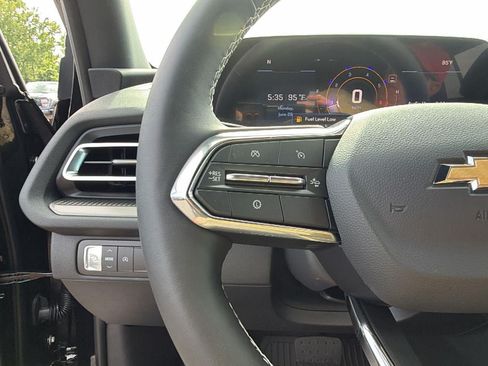 New 2026 Chevrolet Traverse LT w/ Sun and Wheel Package FWD image 22