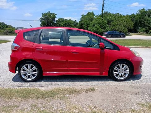 Used 2010 Honda Fit Sport image 2