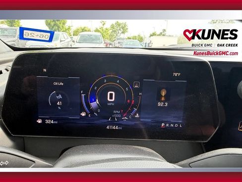 Used 2024 Chevrolet Traverse LT FWD image 19