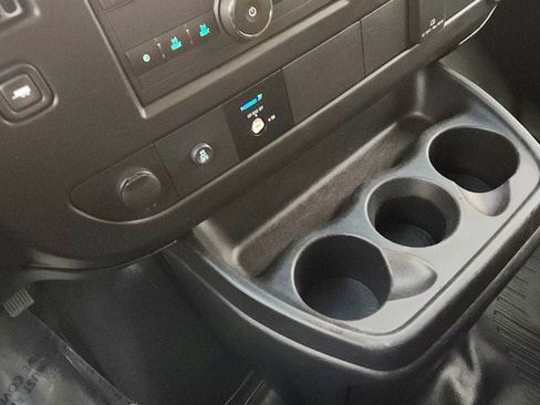 Used 2019 GMC Savana 2500 w/ Driver Convenience Package image 15