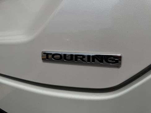 Used 2023 Honda Pilot Touring image 24
