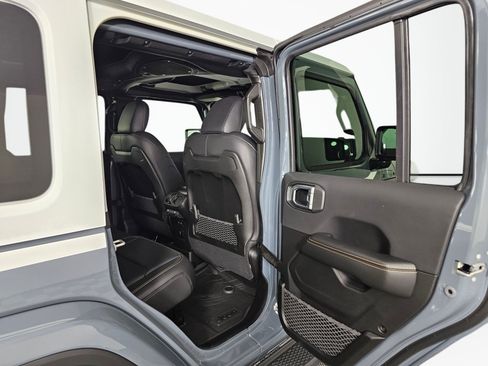 New 2026 Jeep Wrangler Unlimited Sahara w/ Whitecap Package AWD/4WD image 36