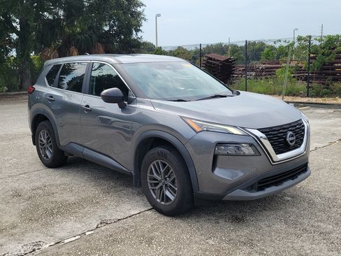 Certified 2023 Nissan Rogue S FWD image 3