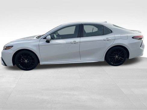 Used 2023 Toyota Camry XSE image 33