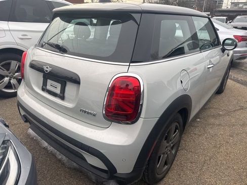Used 2023 MINI Cooper 2-Door Hardtop image 11