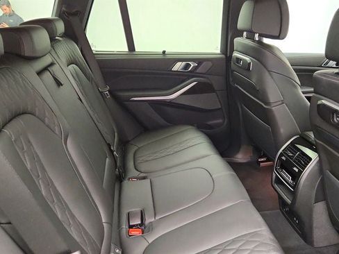 Used 2025 BMW X5 xDrive40i w/ Executive Package AWD/4WD image 21
