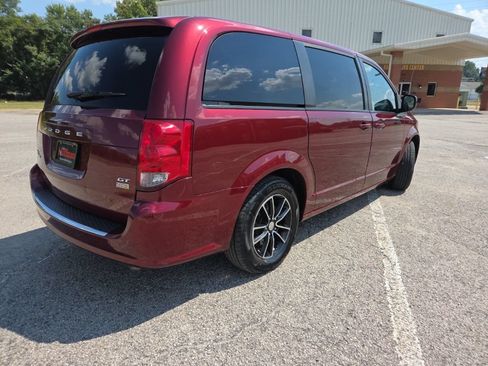 Used 2018 Dodge Grand Caravan GT FWD image 6