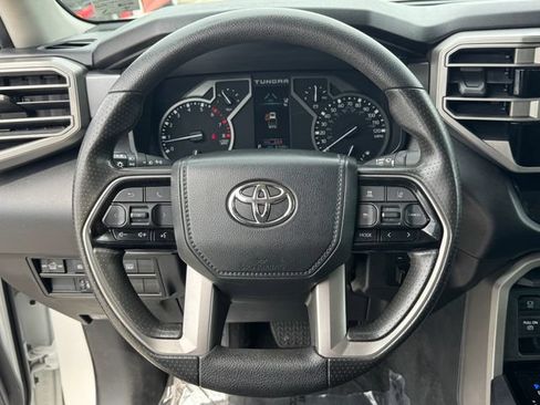 Used 2022 Toyota Tundra SR5 AWD/4WD image 21